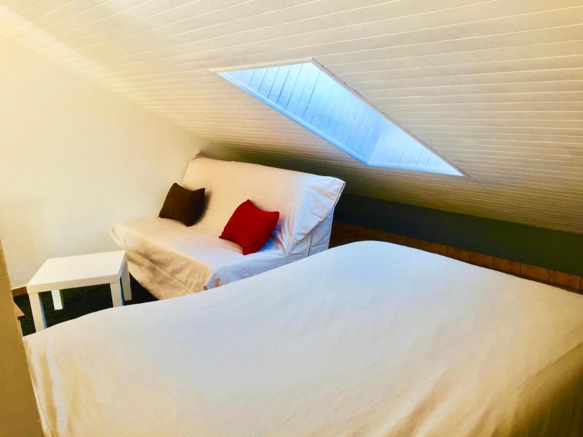 Location Le Queron Apartment กิลเลสตร์ ภายนอก รูปภาพ